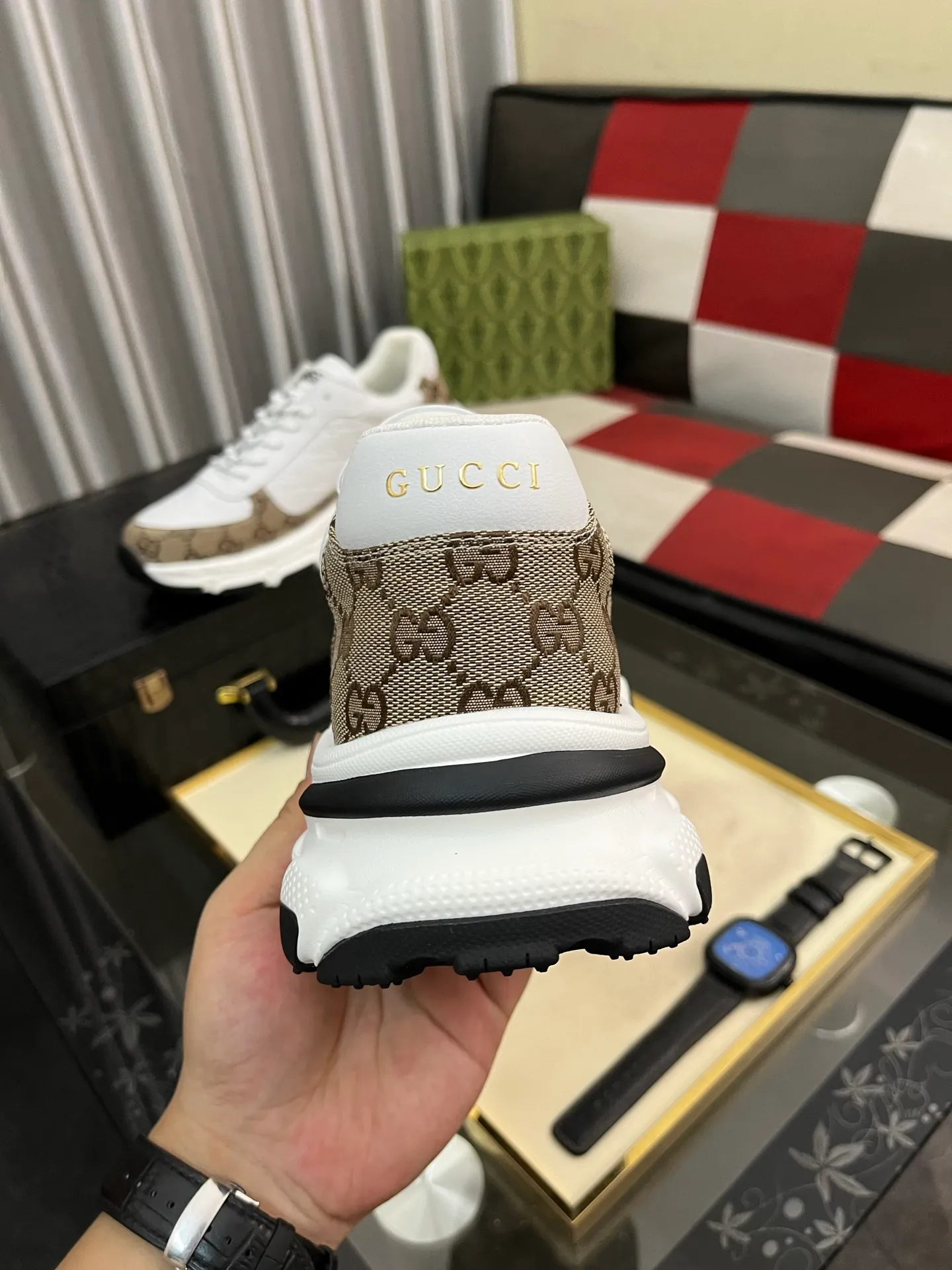 Men's Men's Shoes 💰458⌚️⌚️【GUCCI】Gucci men's latest white shoe series casual shoes! The official website is built 1:1. Upper: Made of imported cowhide, with electric embroidery ➕Inner lining: Made of high-quality first-layer pigskin, soft and comfortable. Picky material selection and exquisite workmanship give you the best enjoyment. Size: 38-44. 3️⃣colors available